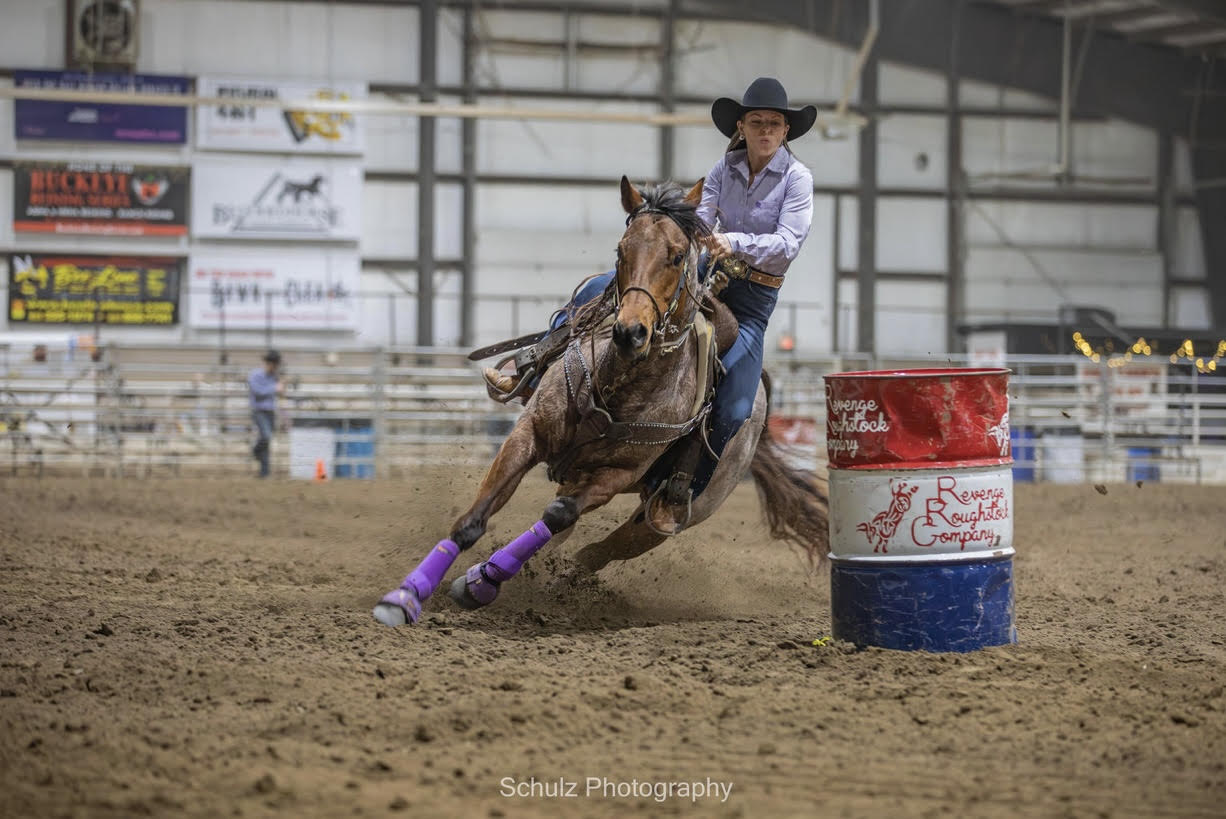 photo of barrel racing